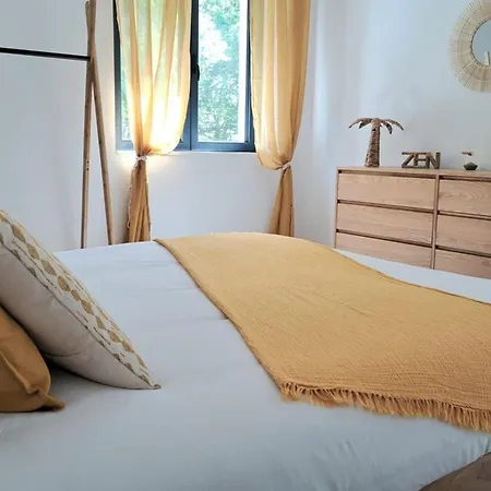 Authentic-spacious 5 Minutes From 사흘라 라 카네다