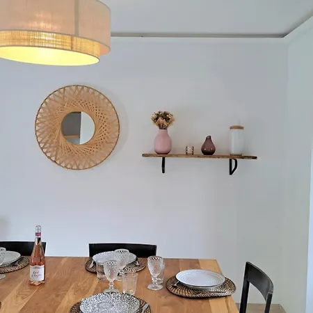 Authentic-spacious 5 Minutes From 펜션