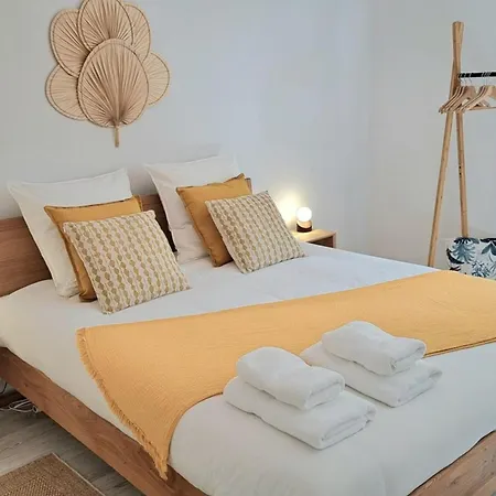 Authentic-spacious 5 Minutes From 펜션